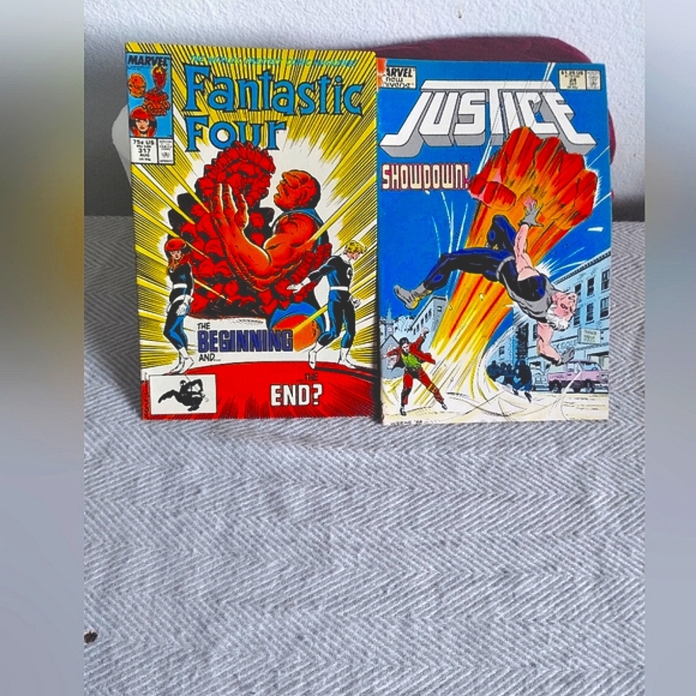 Marvel Red and Blue Heroic Collection - Picture 4 of 8